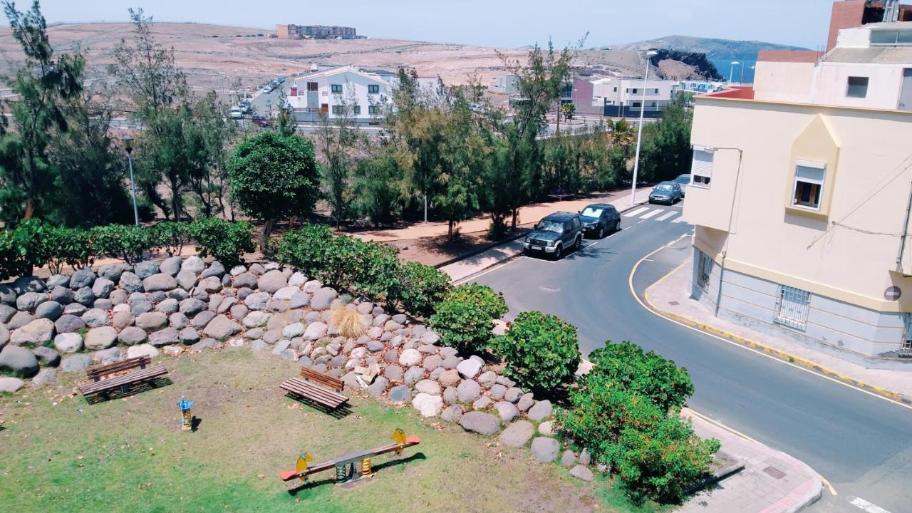Burrero Beach Stay - Sunshine El Burrero Bagian luar foto