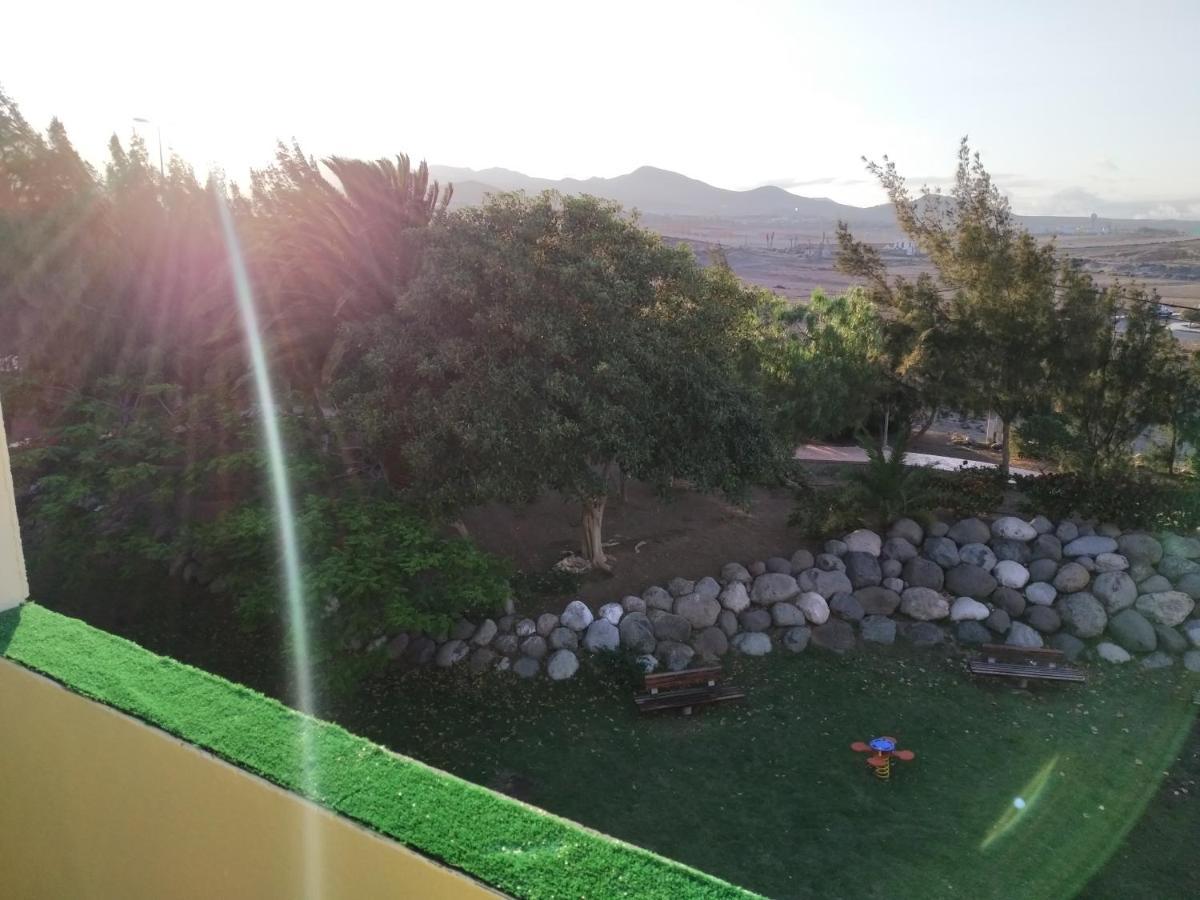 Burrero Beach Stay - Sunshine El Burrero Bagian luar foto