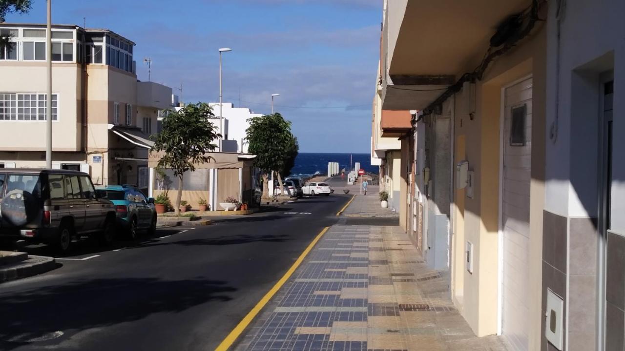 Burrero Beach Stay - Sunshine El Burrero Bagian luar foto