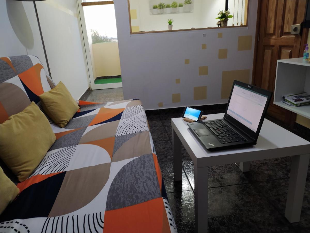 Burrero Beach Stay - Sunshine El Burrero Bagian luar foto
